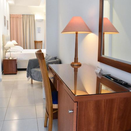 Acqua Marina - Άκουα Μαρίνα Hotel Agia Marina  ภายนอก รูปภาพ